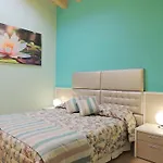 ベッド・アンド・ブレックファスト La Casa Di Rosa