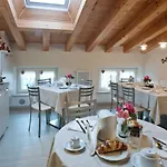 La Casa Di Rosa Bed & Breakfast