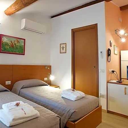 Frühstückspension La Casa Di Rosa 4*