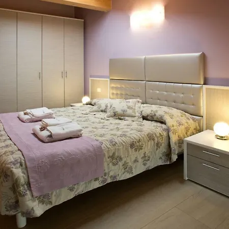 La Casa Di Rosa לינה וארוחת בוקר Vago